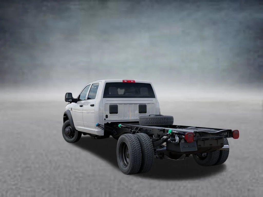 New 2026 Bright White Clear-Coat Exterior Paint RAM Tradesman image 3