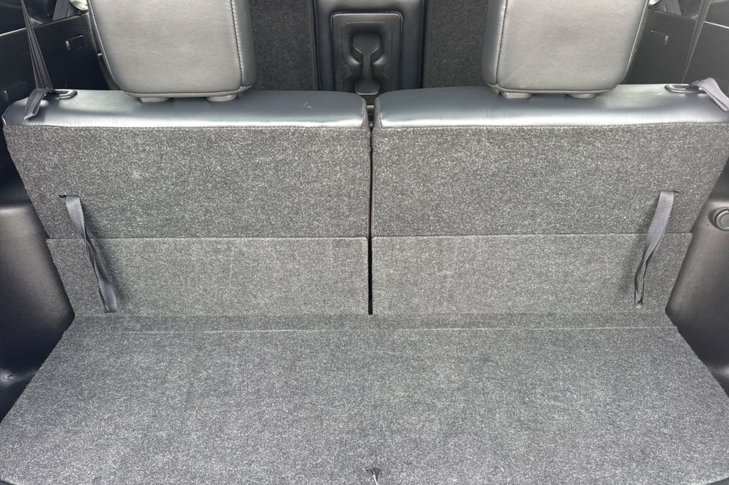 Used 2024 Blue Mitsubishi SE image 20
