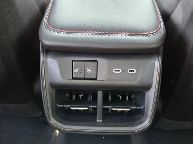 2026 Dodge Charger Scat Pack - Photo 13