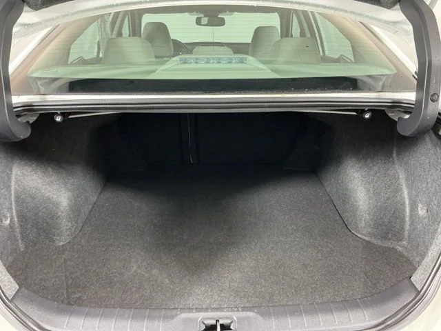 Used 2021  Nissan 2.5 Platinum image 29