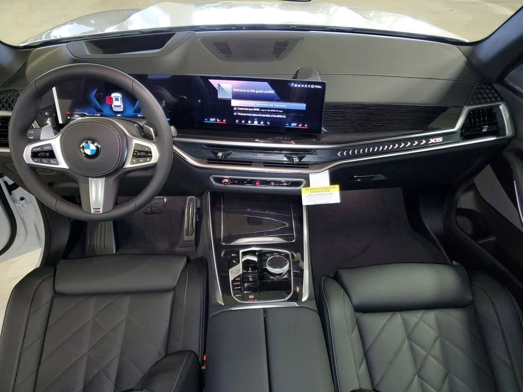 Used 2026 White BMW sDrive40i image 13