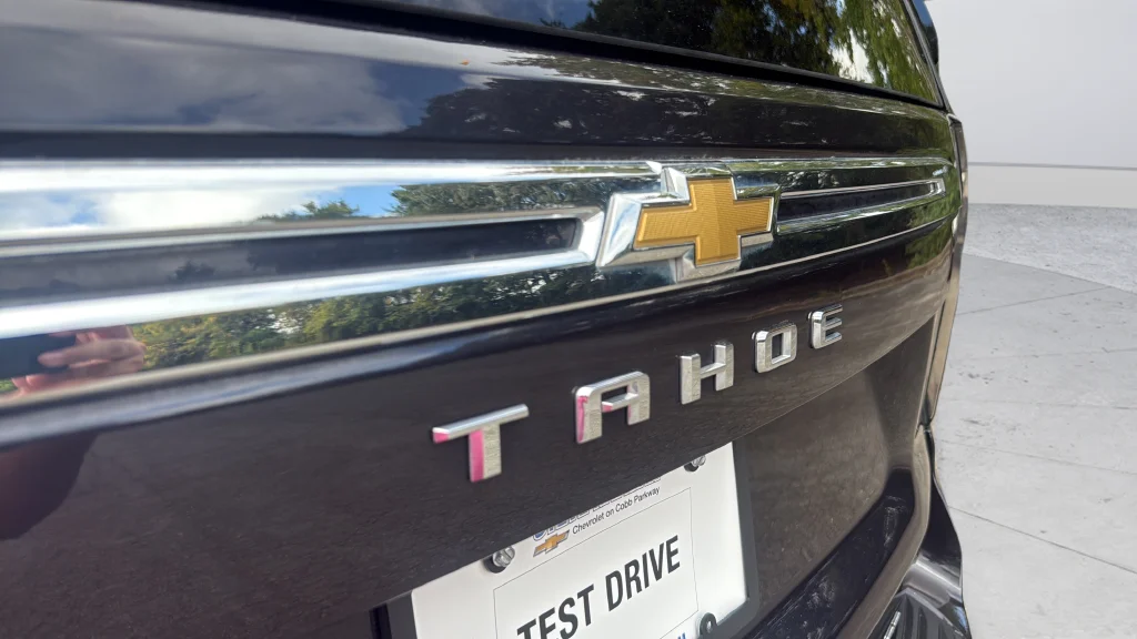 Used 2024 Gray Chevrolet Premier image 28