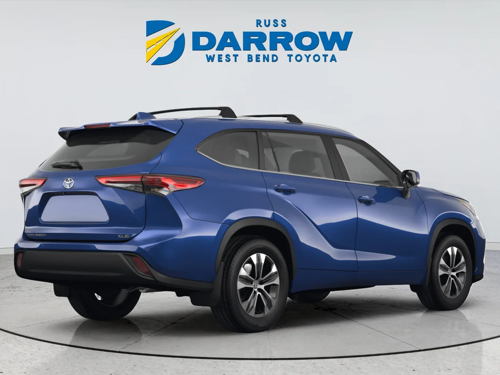 Certified Used 2022 Blue Toyota XLE image 3