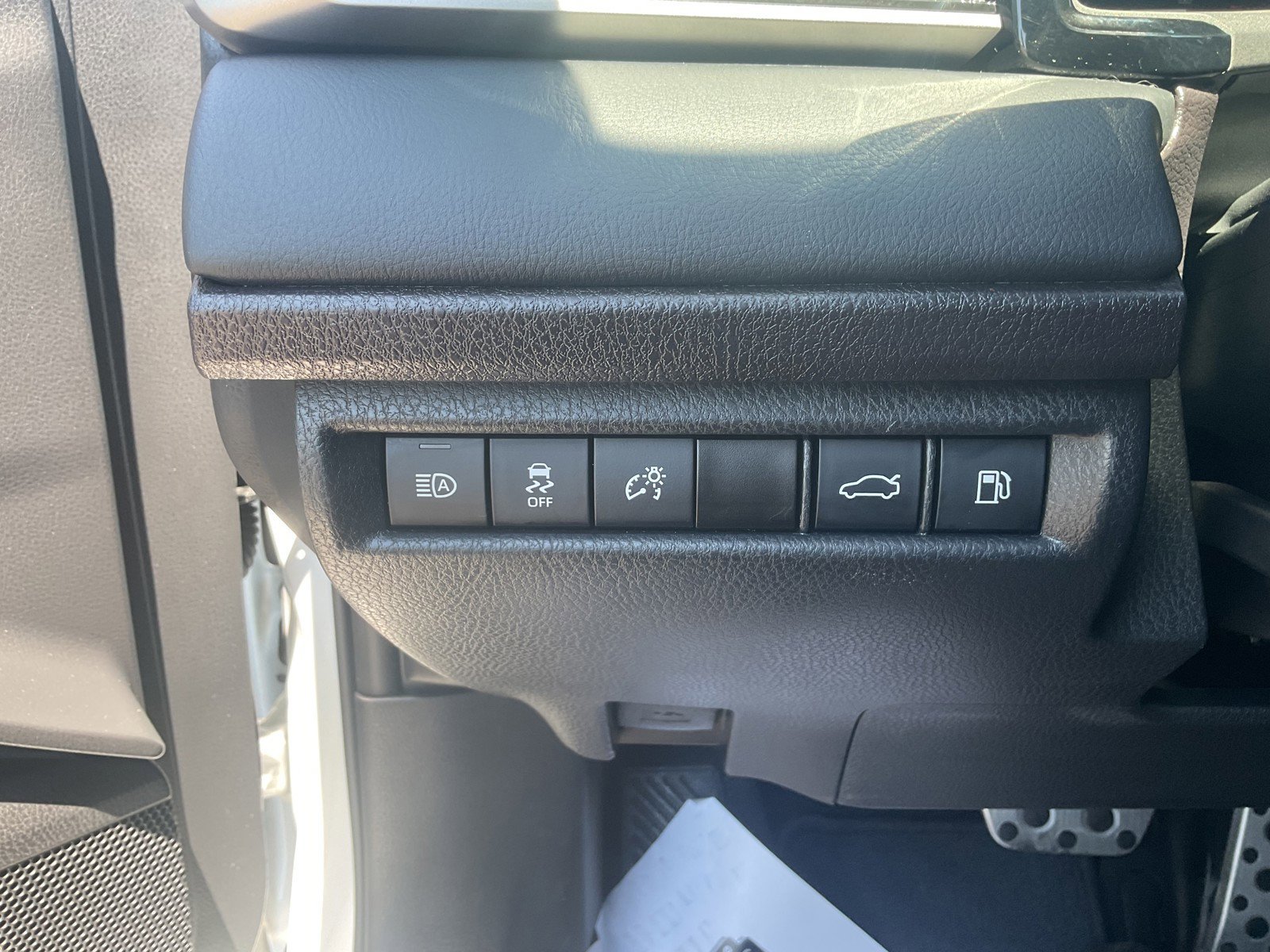 2025 Toyota Camry XSE - Photo 23