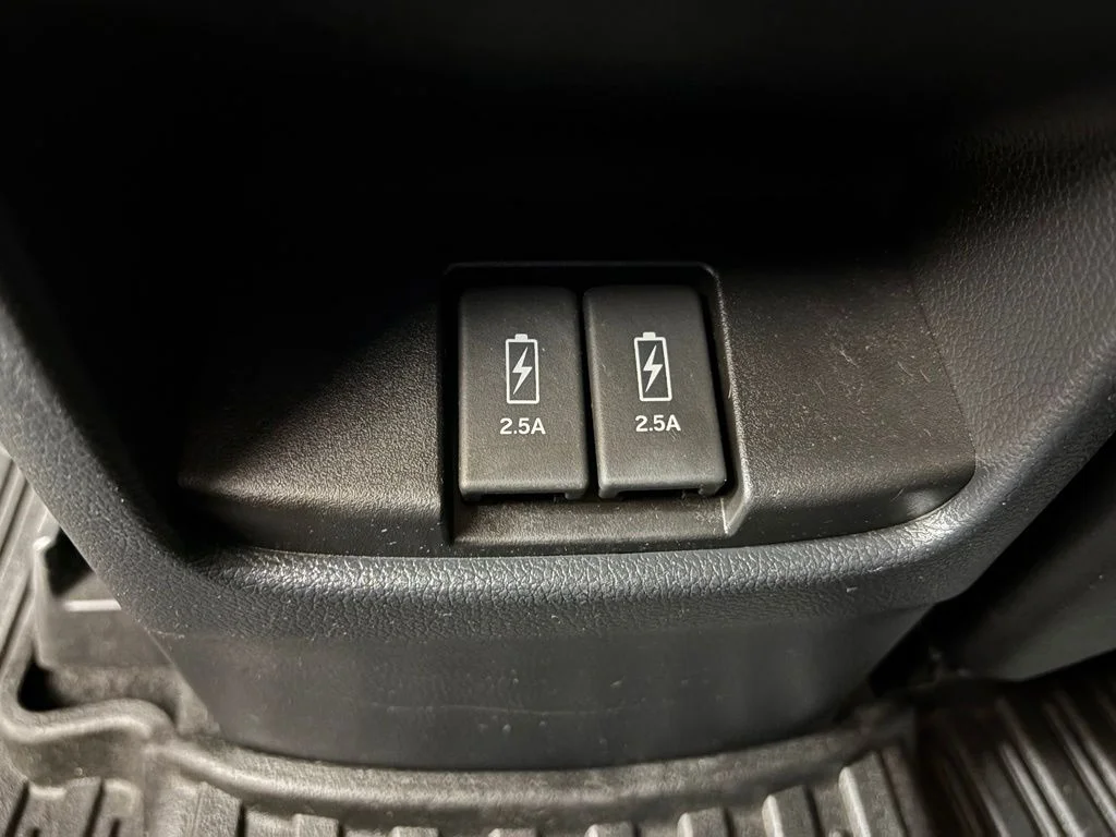 Used 2021 White Honda EX-L image 35