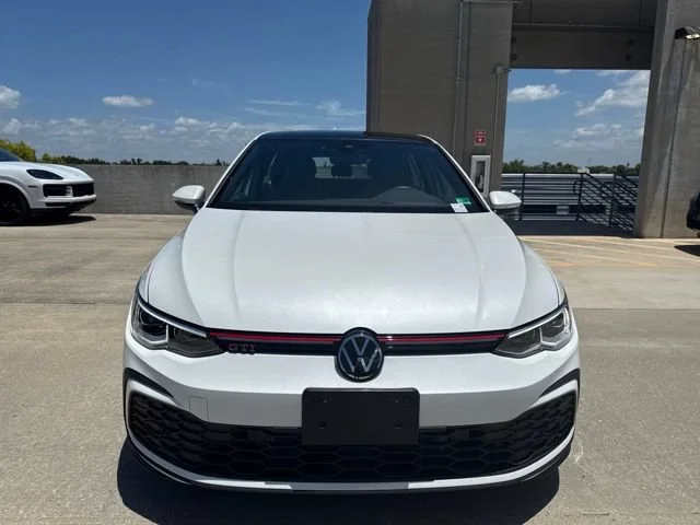 Used 2024 Opal White Volkswagen SE image 8