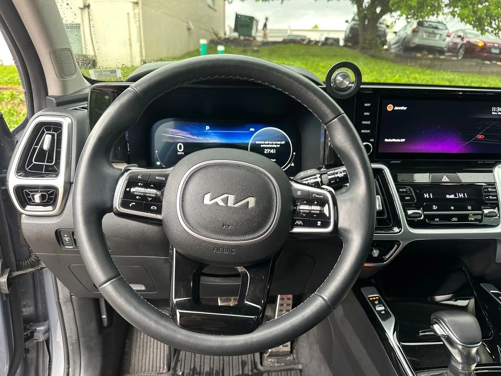 Used 2022 Everlasting Silver Kia X-Line SX Prestige image 46