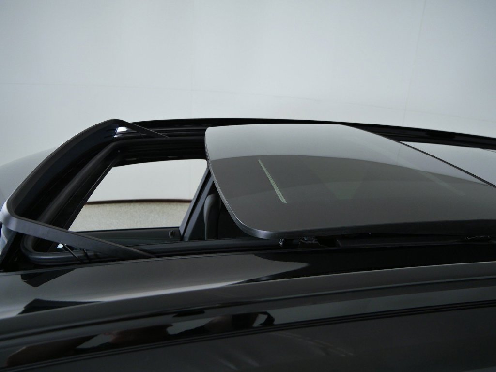 New 2026 Black Sapphire Metallic BMW xDrive50e image 18