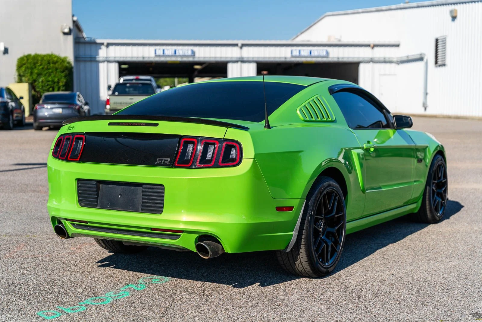 Used 2014 Green Ford GT image 7