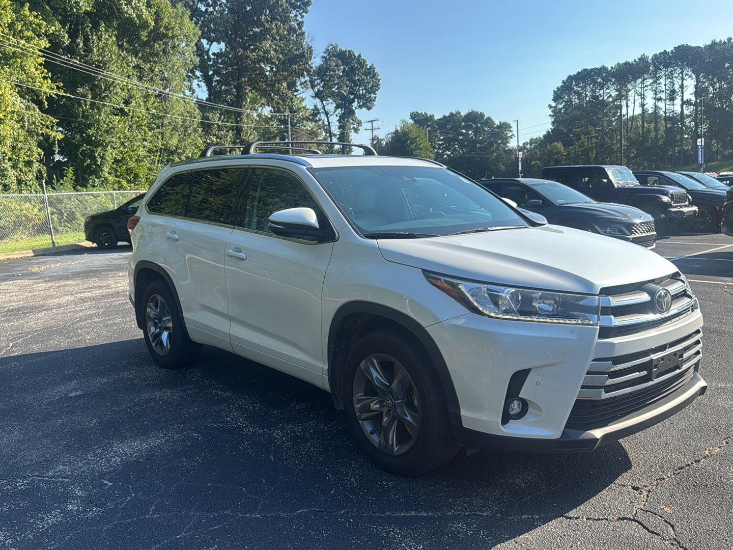 Used 2019 Blizzard Pearl Toyota Limited Platinum image 1