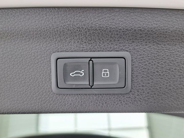 Used 2020 White Audi Premium image 28