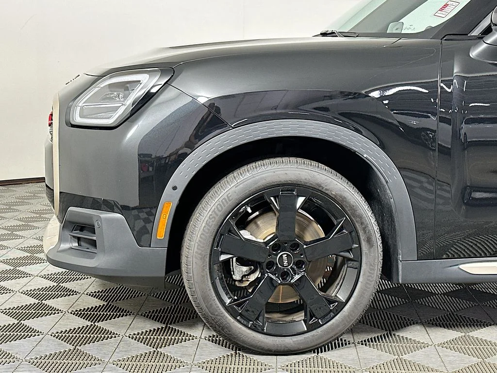 Used 2026 Midnight Black MINI  image 9