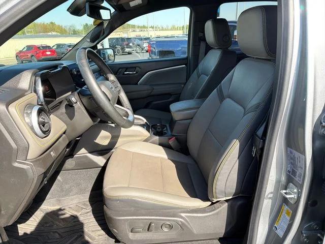 Used 2025 Gray Chevrolet ZR2 image 13