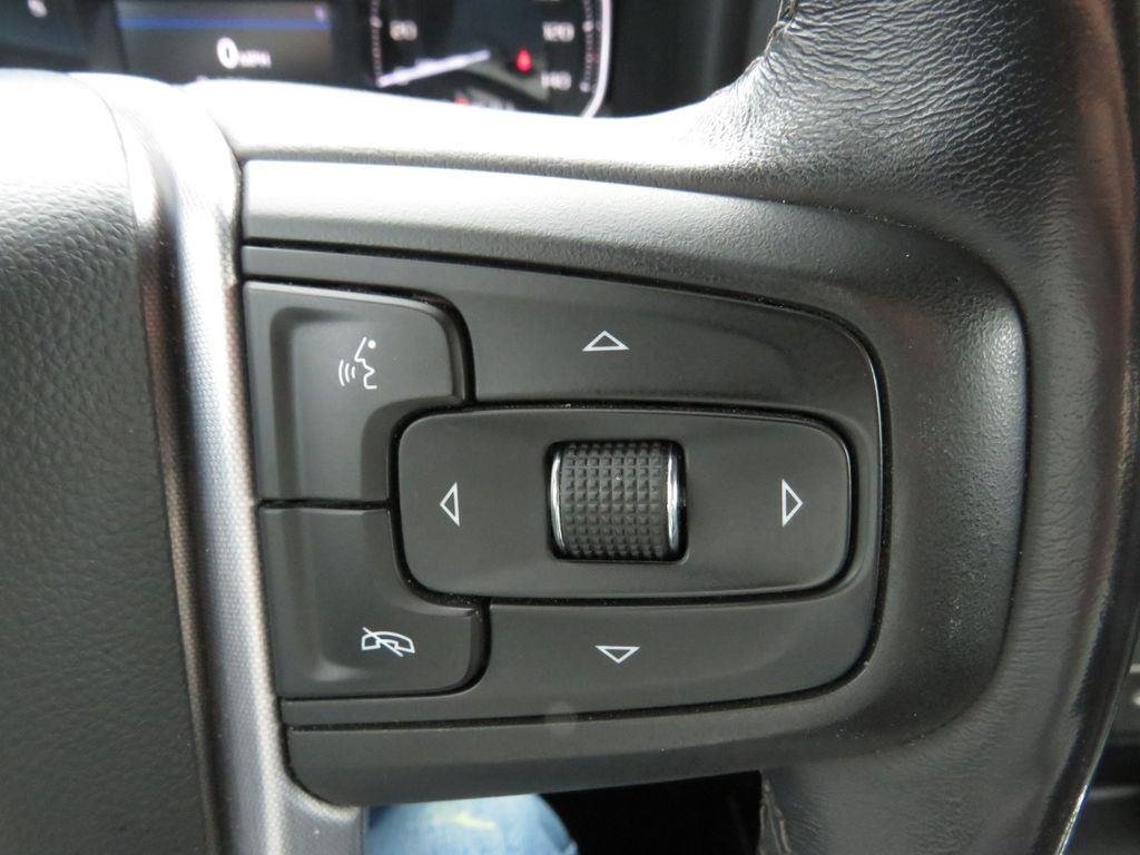 Used 2022 Summit White GMC SLT image 31