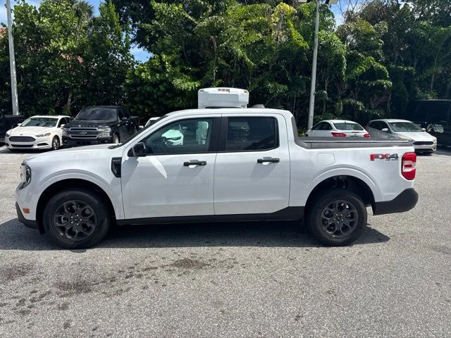Certified Used 2025 Oxford White Ford XLT image 4