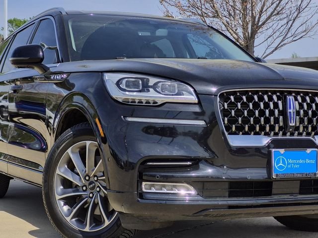 Used 2020 Black Metallic Lincoln Grand Touring image 7