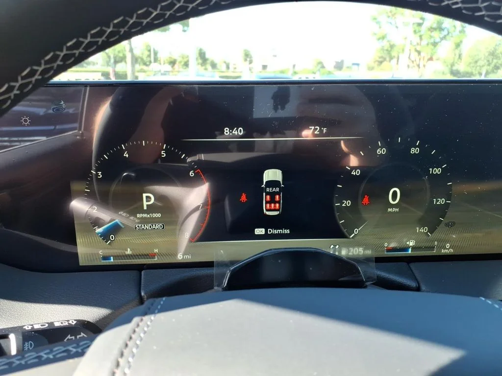 New 2026 Alpine Metallic / Super Black Two-tone Nissan Platinum Reserve image 17