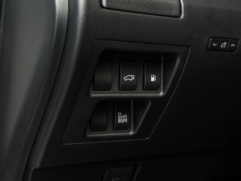 Used 2015 White Lexus 350 image 22