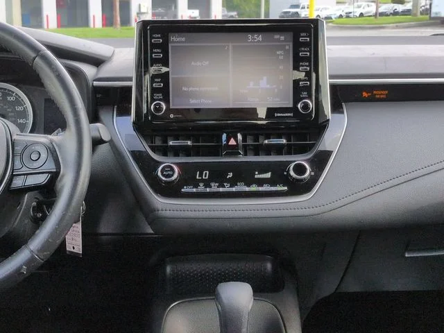 Certified Used 2021  Toyota SE image 17