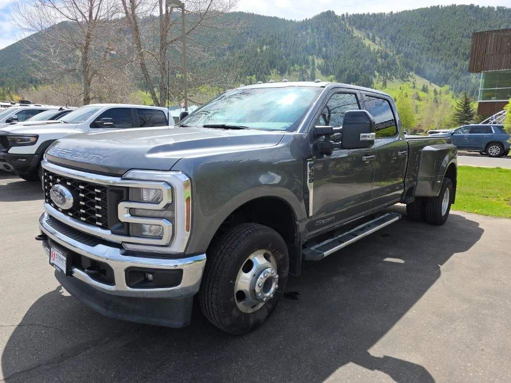 Used 2024 Gray Ford Lariat image 1