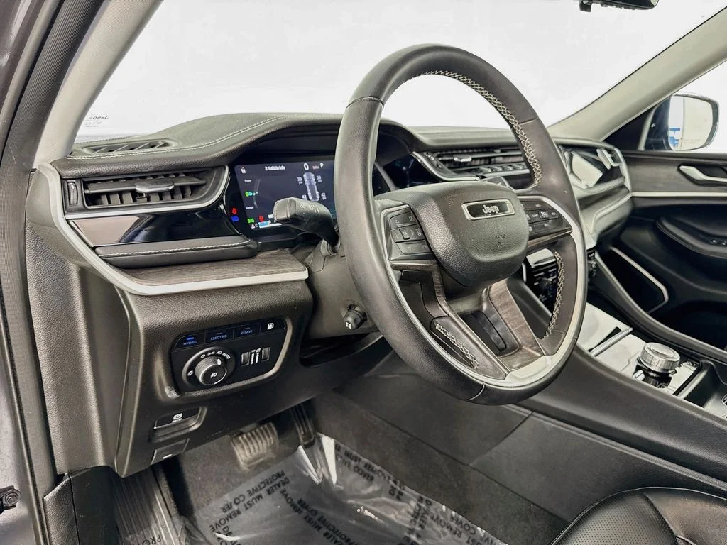 Used 2023 Gray Jeep 4xe image 9