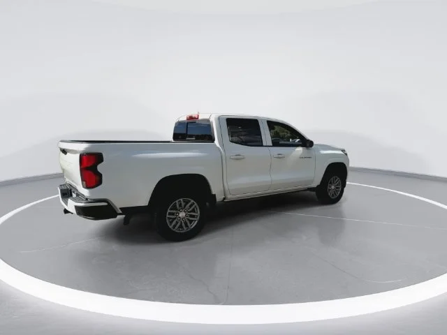 Used 2026 White Chevrolet LT image 11