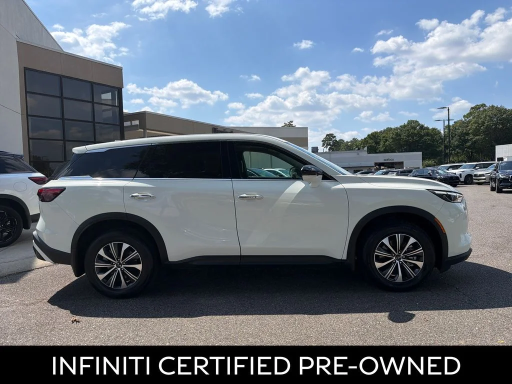 Certified Used 2023 Glacier White INFINITI PURE image 13