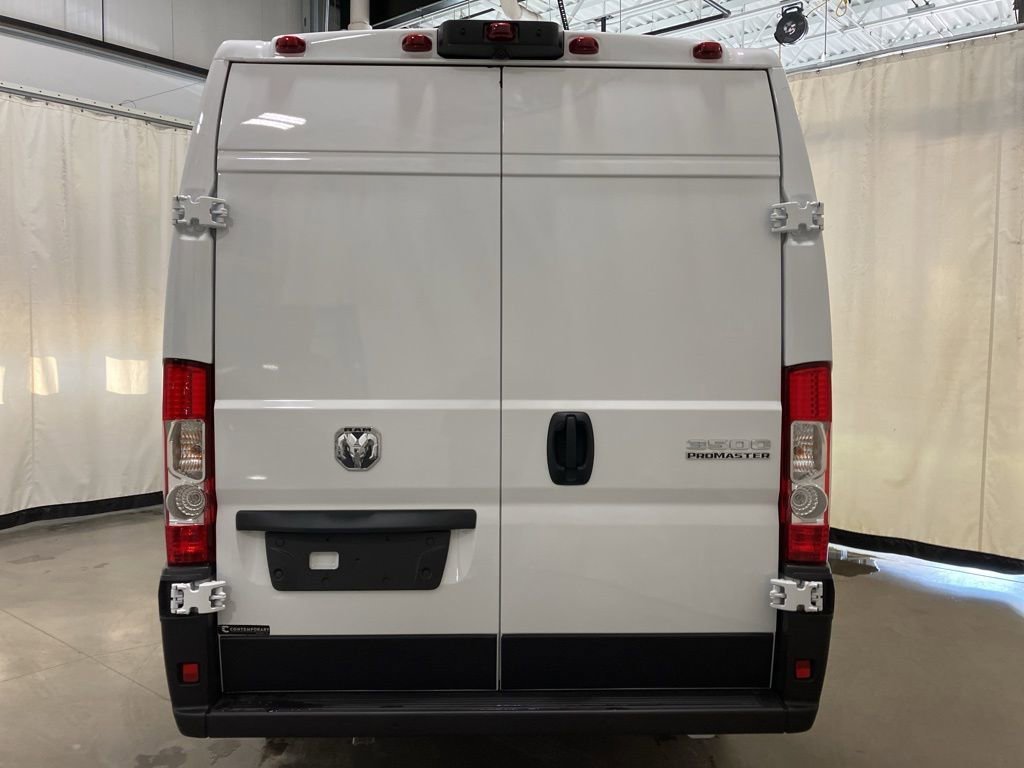 New 2026 Bright White Clearcoat RAM Tradesman image 18