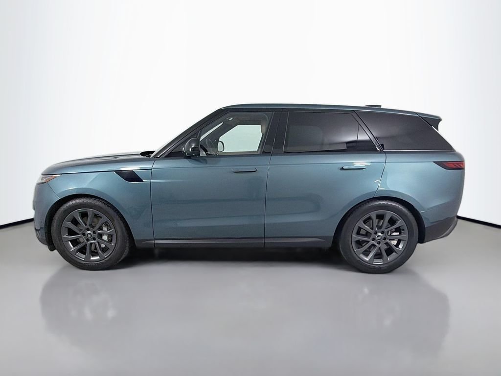 Used 2023 Giola Green Metallic Land Rover SE image 8