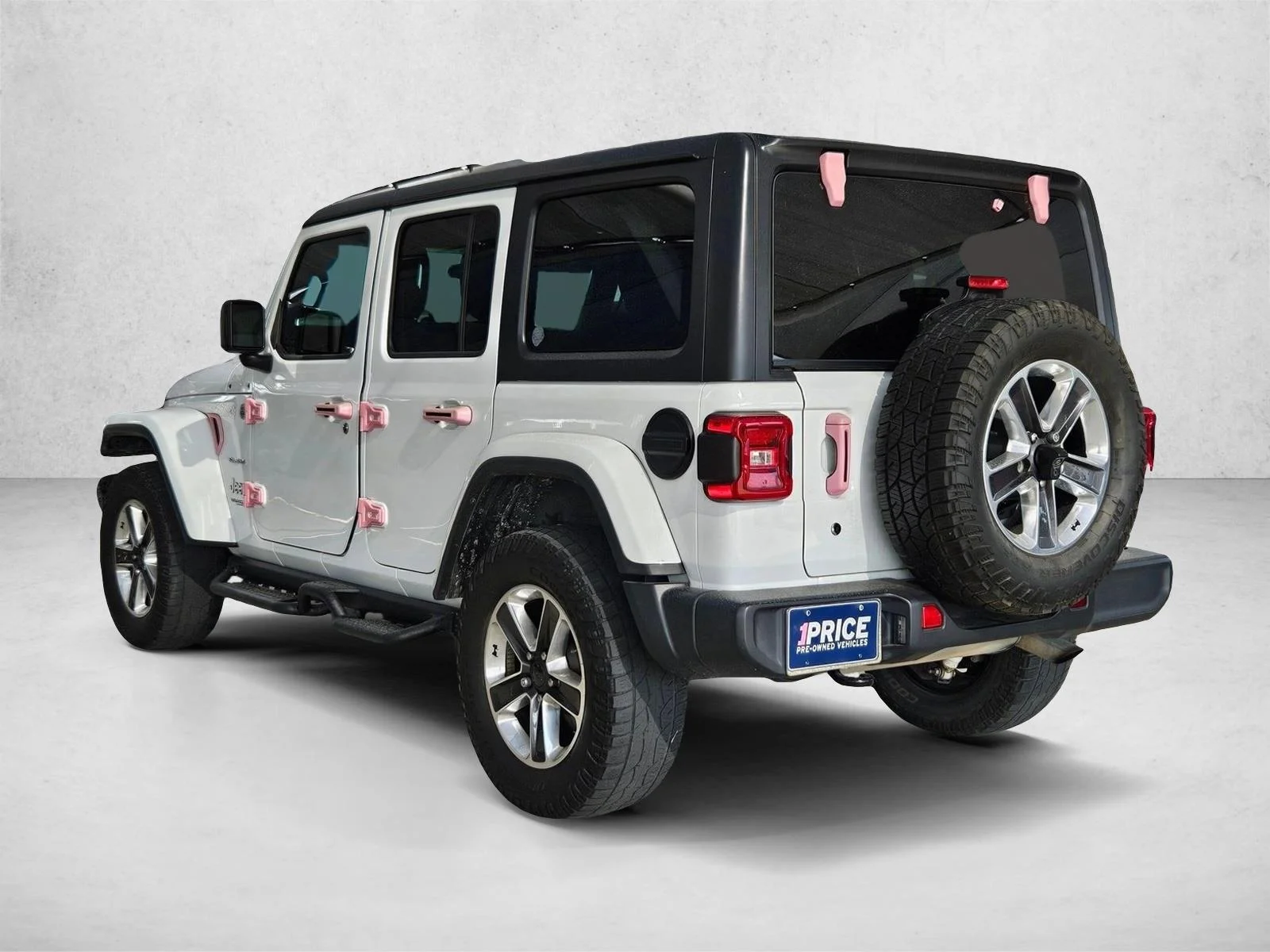 Used 2018 Bright White Clearcoat Jeep Sahara image 7