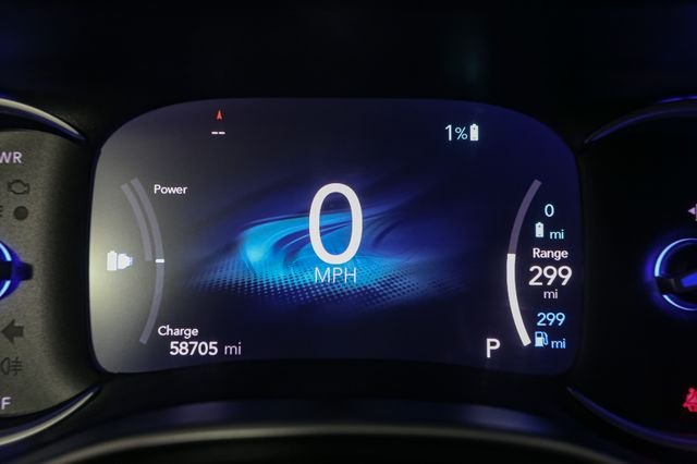 Used 2023 Black Chrysler Touring L image 35