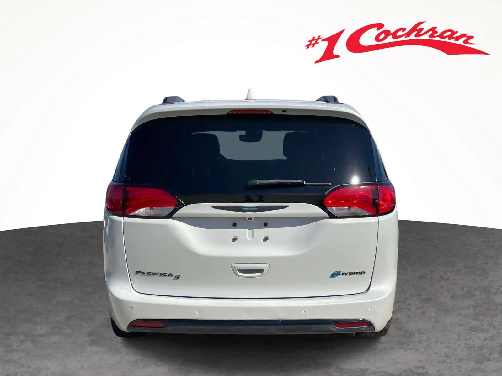Used 2020 Luxury White Pearlcoat Chrysler Hybrid Limited image 8