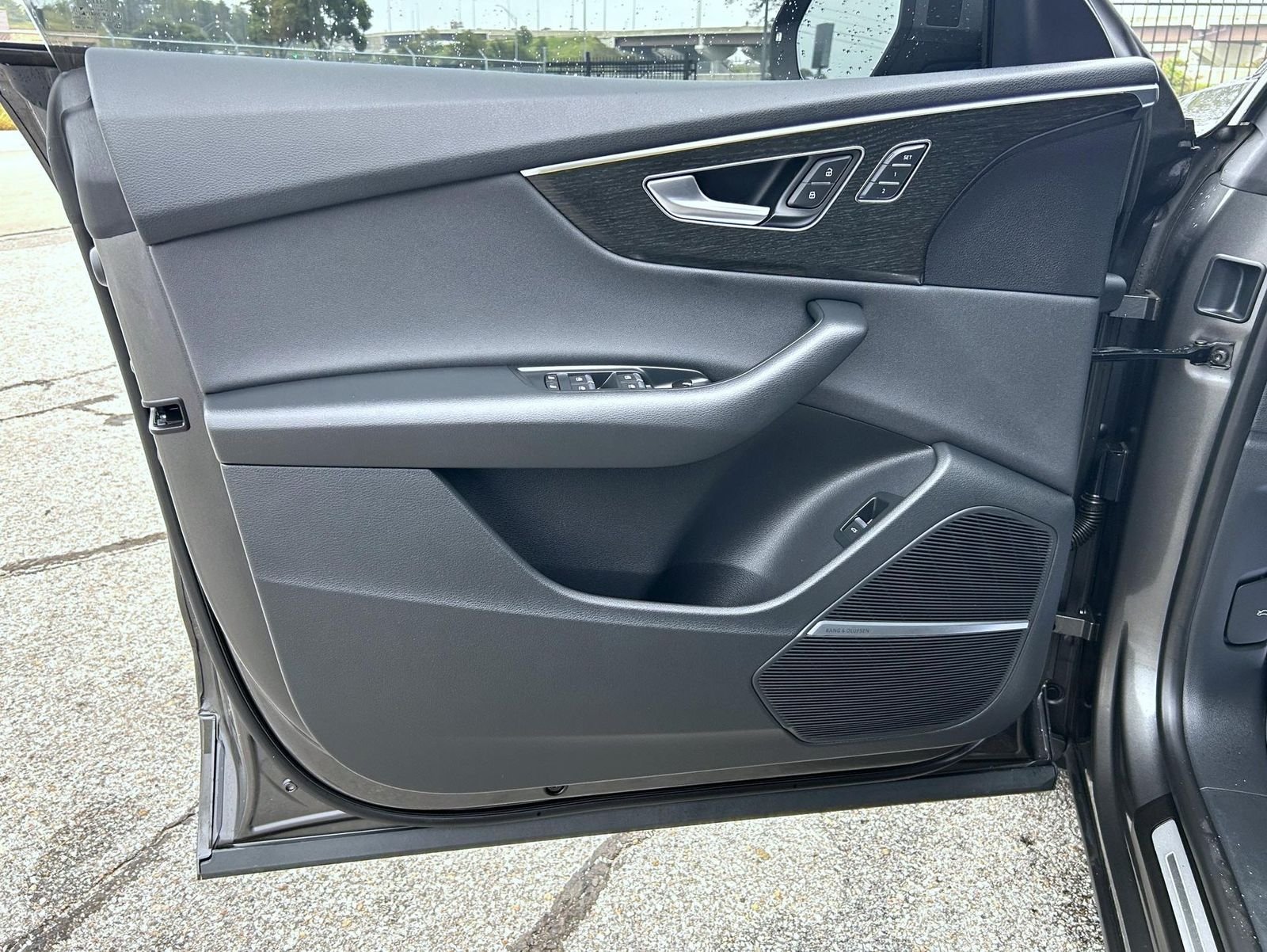 Used 2019  Audi 3.0T Premium Plus image 9