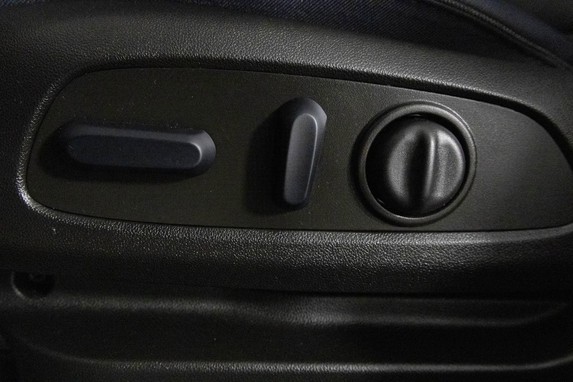 2023 CHEVROLET BOLT EUV - Image 19