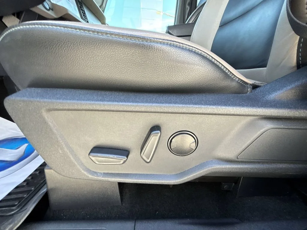 Used 2024 Black Ford Wildtrak image 14