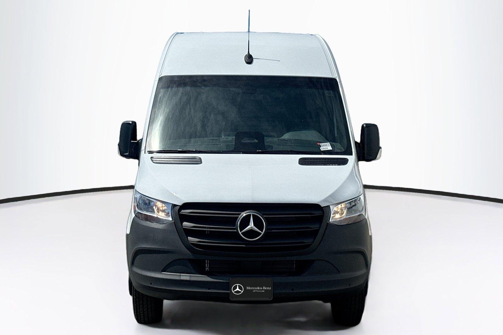 New 2026 Arctic White Mercedes-Benz  image 2