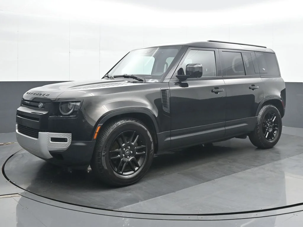 Used 2024 Black Land Rover S image 2
