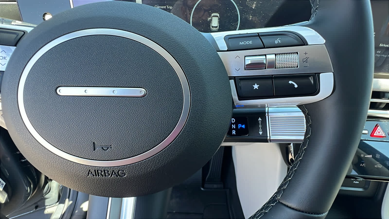 2025 Hyundai Tucson Limited - Photo 20