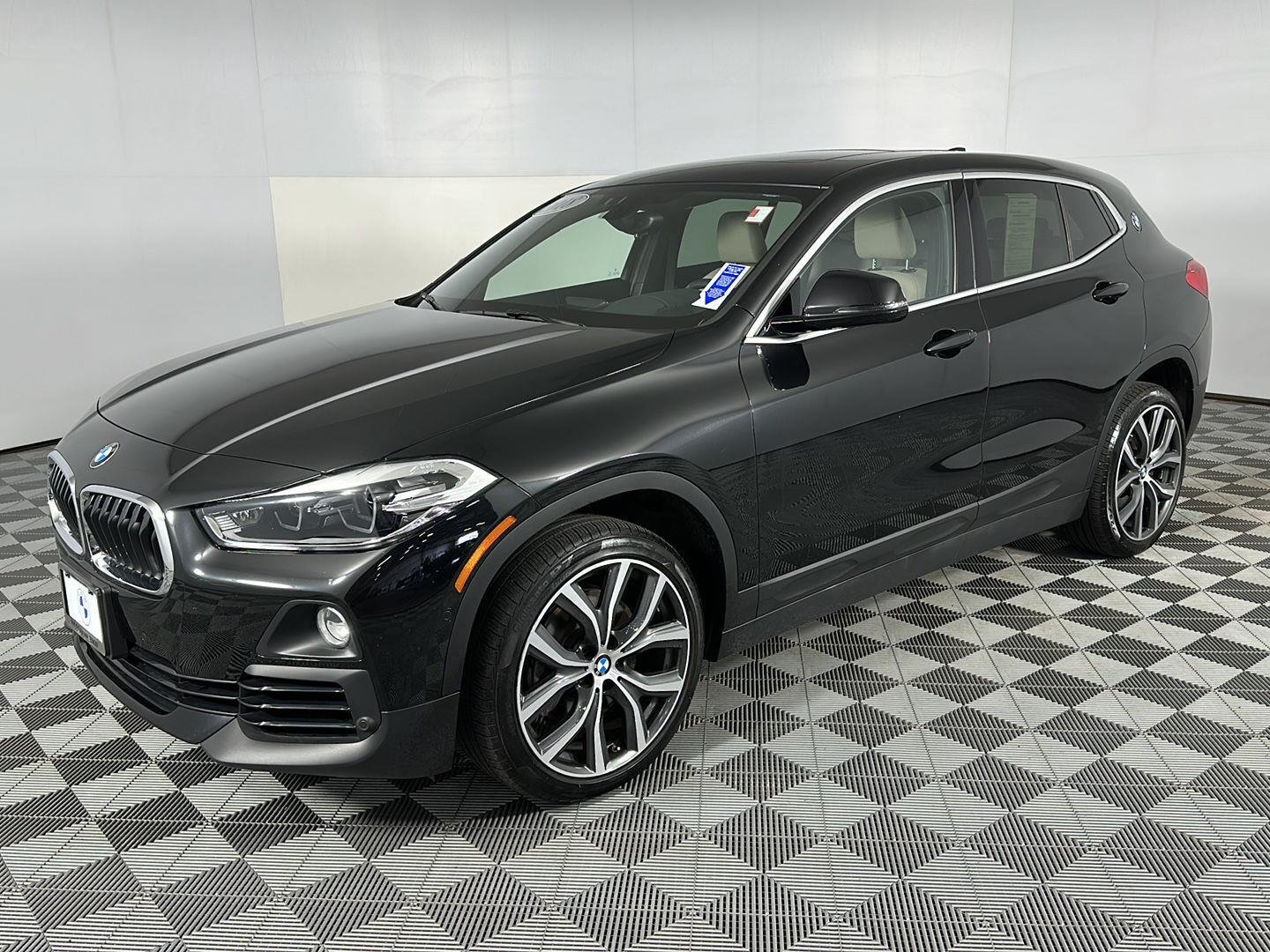 Used 2018 Black Sapphire Metallic BMW xDrive28i image 5