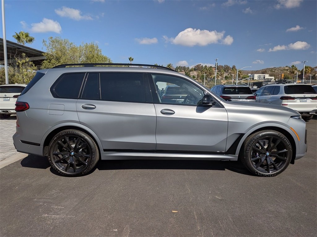 2026 Bmw X7 M60i photo 2