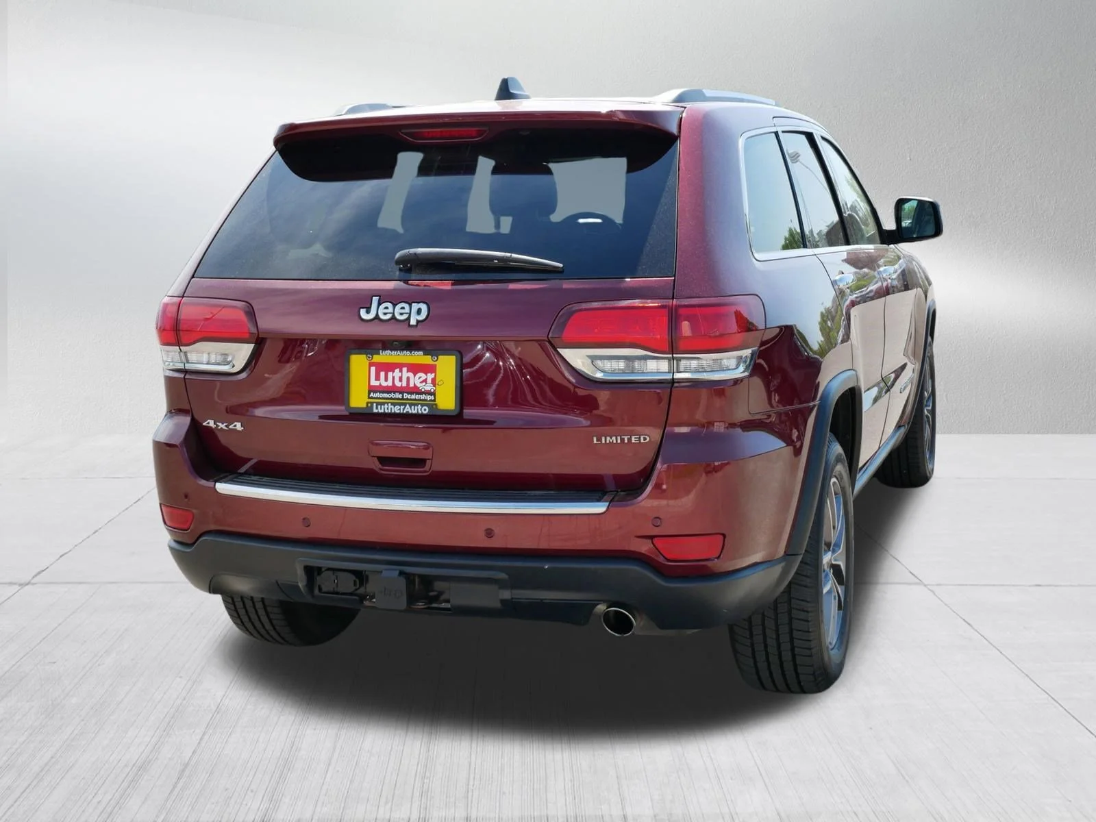 Used 2020 Velvet Red Pearlcoat Jeep Limited image 6