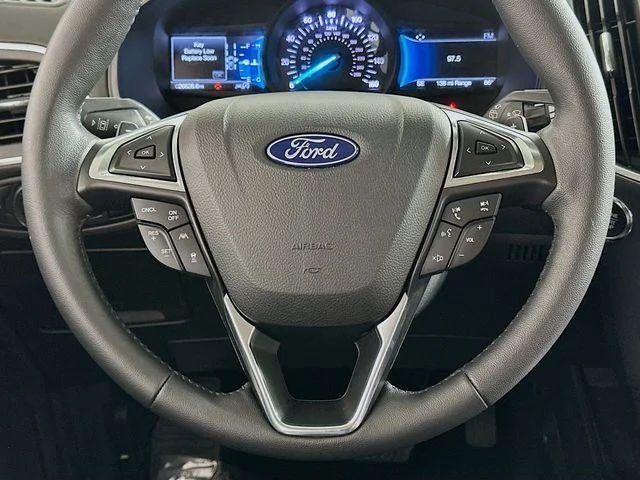 Certified Pre-Owned 2022 Ford Edge Titanium