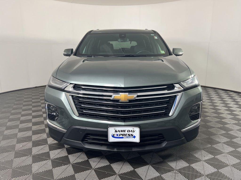Used 2023 Silver Sage Chevrolet LT image 32