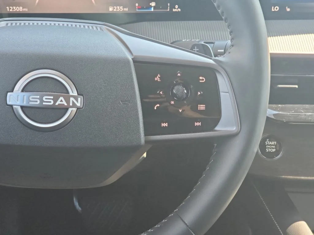 Used 2025 Gray Nissan SV image 25