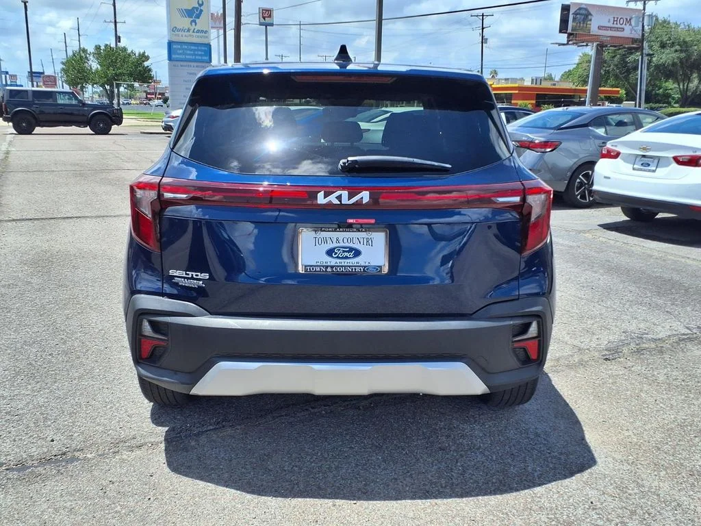 Used 2026 Blue Kia LX image 6