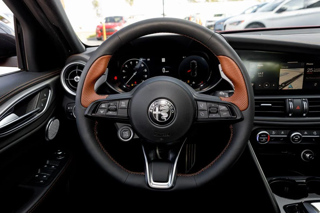 2025 Alfa Romeo Giulia Intensa - Photo 35