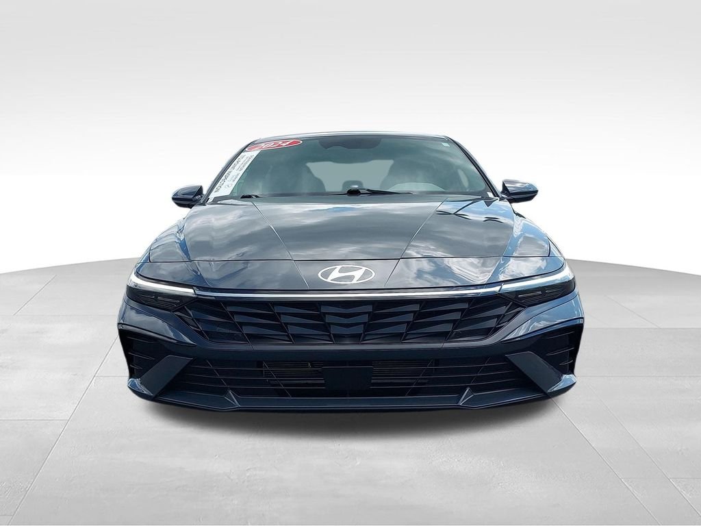 Used 2024 Gray Hyundai SEL image 8