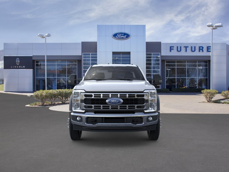 New 2025 Oxford White Ford F-450® XL image 6