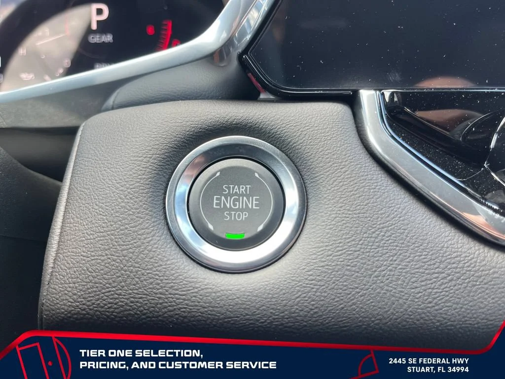 New 2026 Sterling Metallic GMC Elevation image 28