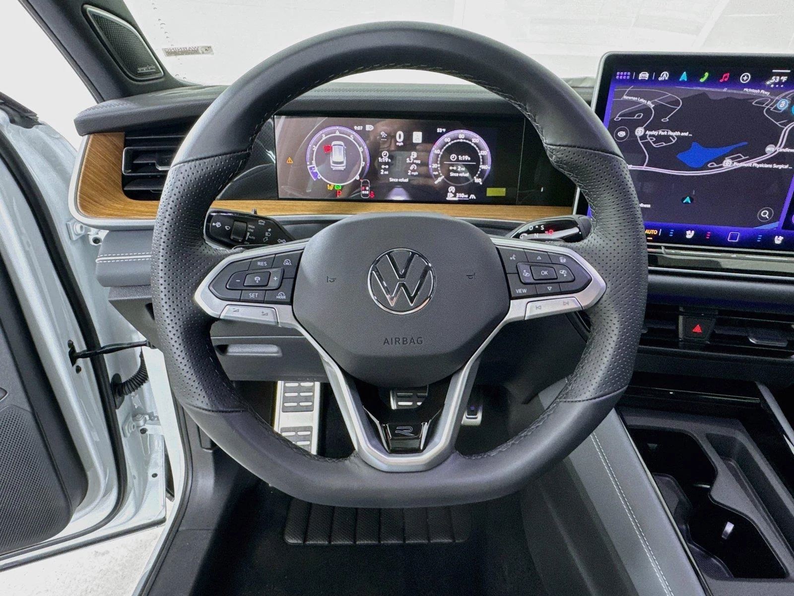 New 2026 Opal White Pearl Volkswagen SEL R-Line Turbo image 11